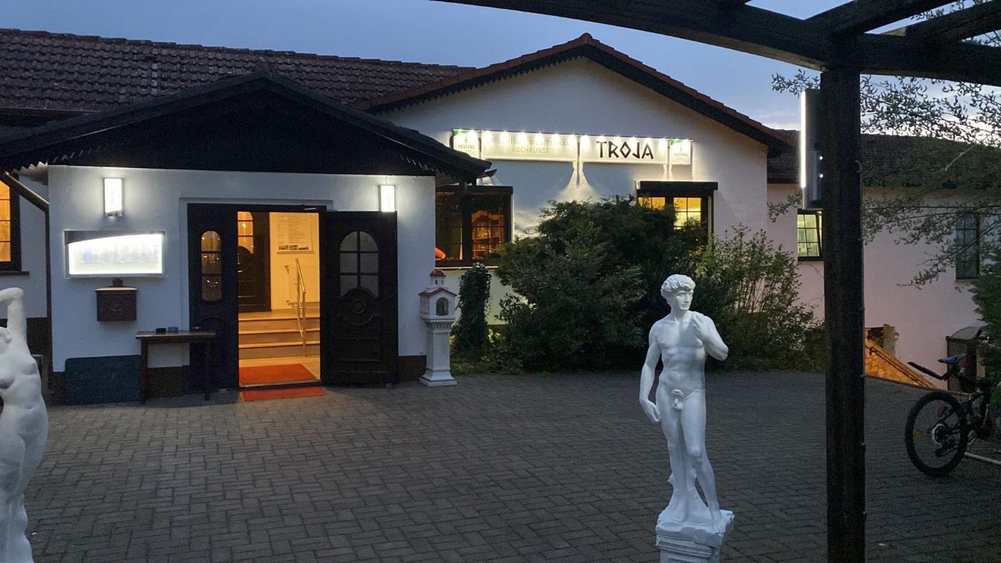 Motel Zur Festwiese Gierstädt Eksteriør bilde
